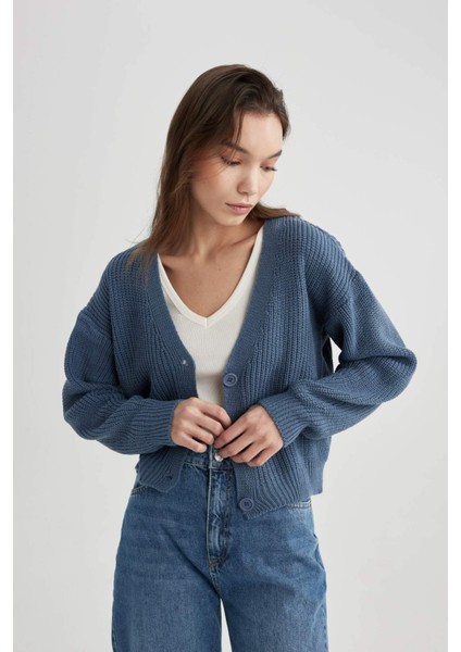 Kadın Mavi Regular Fit Düz Kesim V Yaka Basic Düz Akrilik Hırka B7867AXNS