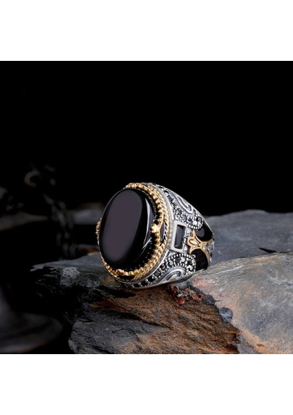 Mineli Mikro Taş Işlemeli 925 Ayar Erkek Gümüş Yüzük