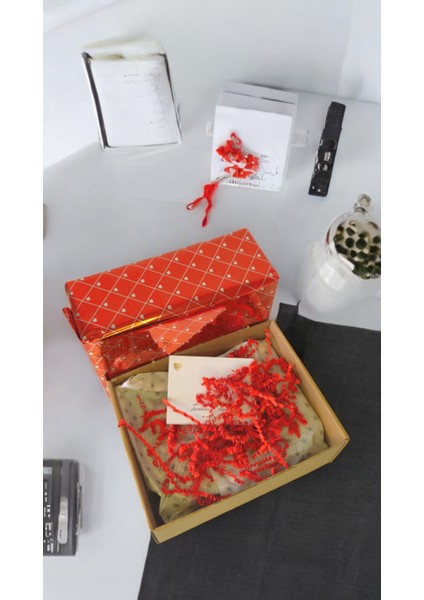 Bal Arısı ve Bal Peteği Figürlü Balmumu Mum Set ( 4 Parça )