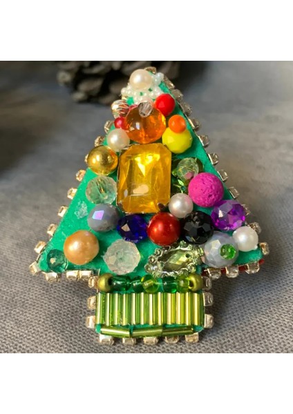 El Yapımı Keçe Yılbaşı Ağacı Broş - 5 x 7 cm