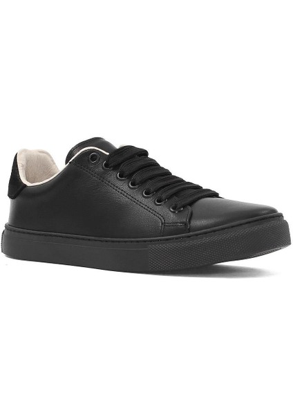 Kadın Siyah Bağcıklı Kalın Tabanlı Deri Sneaker