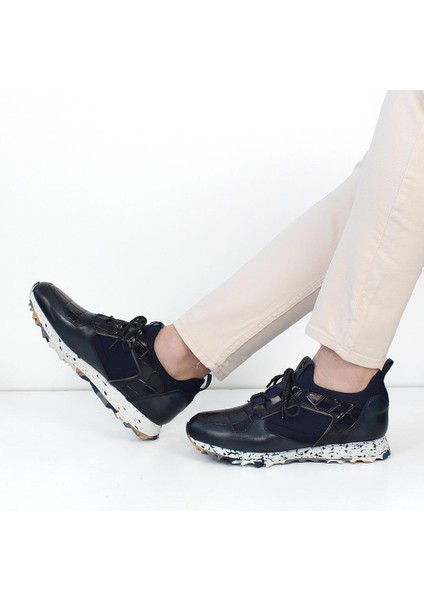 Erkek Lacivert Kroko Bağcıklı Kalın Tabanlı Deri Sneaker fiyatları