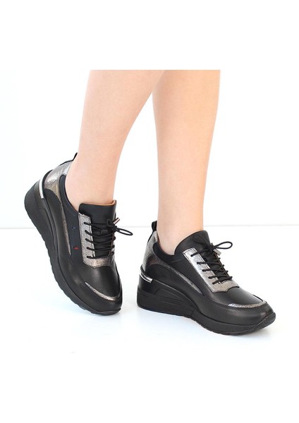 Kadın Siyah Bağcıklı Dolgu Topuklu Deri Ayakkabı fiyatları