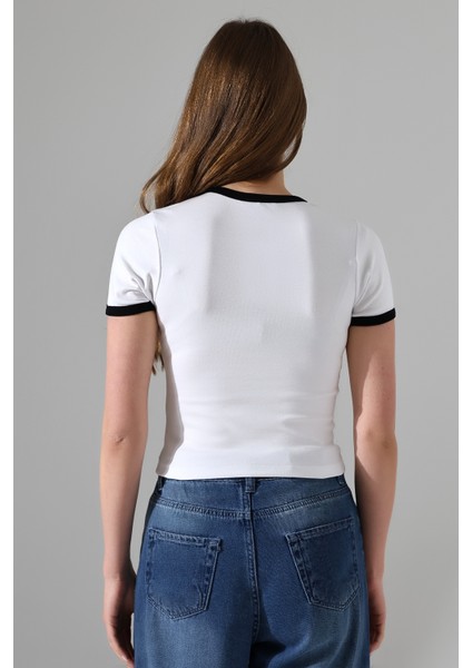 Penye Likralı Ribana Yakası ve Kol Ağzı Beyaz Biyeli Pamuklu T-Shirt 21832 Beyaz fırsatları