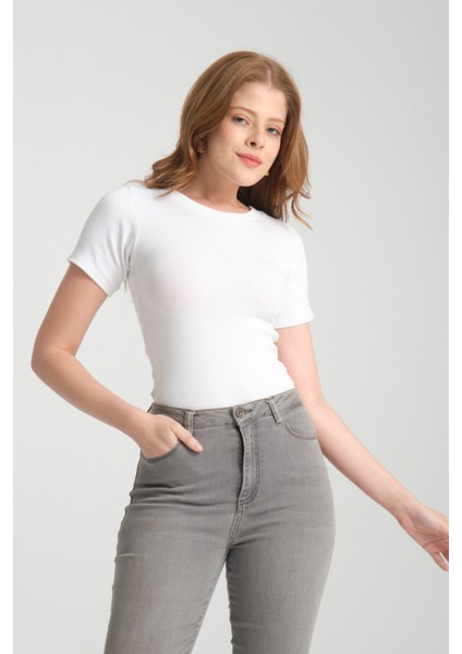 Kadın Siyah Beyaz 2 Li Paket Kısa Kollu Crop Boy Yuvarlak Yaka Örme Fitilli Bluz fırsatları