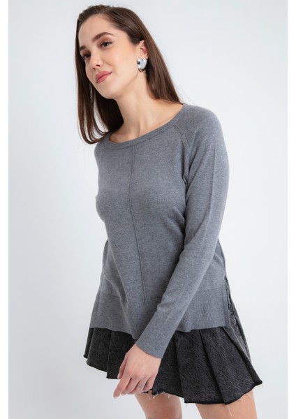 Kadın Gri Kayık Yaka Yanları Yırtmaçlı Triko Kazak fiyatları