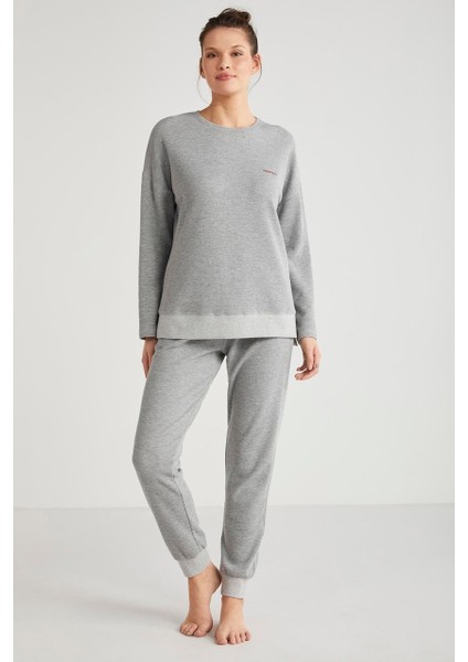 Yumuşak Dokulu Uzun Kol Kadın Pijama Takım 2632