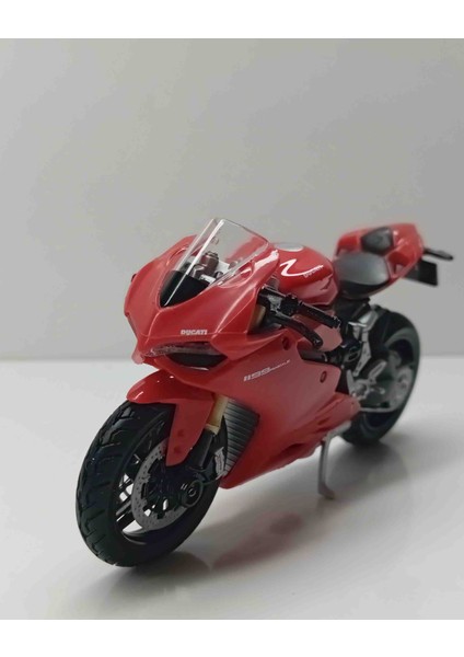 Dianomi Maisto 1:18 Ducati 1199 Panigale Uv fiyatları