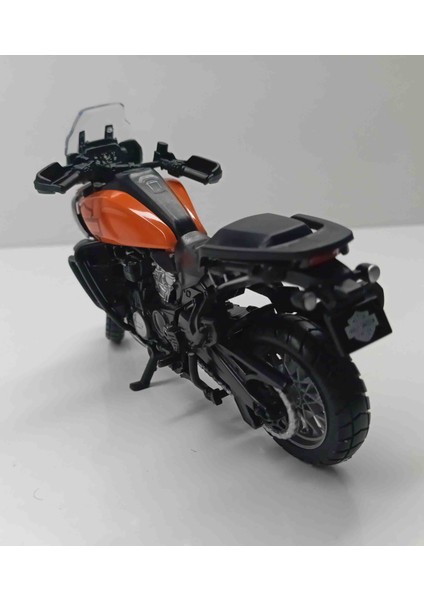 1:18 Ölçek 2021 Harley Dav!dson Pan Amerika modelleri