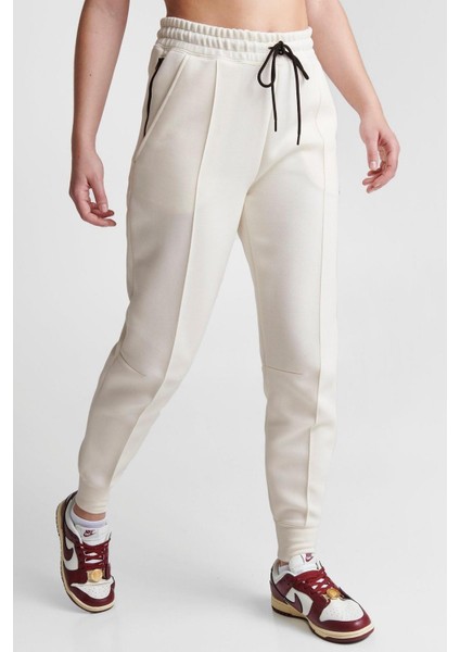 Sportswear Tech Fleece Standart Fit Mid Rise Jogger Cream Color Kadın Eşofman Altı Krem Rengi