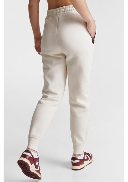 Sportswear Tech Fleece Standart Fit Mid Rise Jogger Cream Color Kadın Eşofman Altı Krem Rengi fiyatları