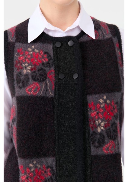Kadın Sıfır Yaka Patchwork Arkası Keçe Kısa Yün Yelek Siyah modelleri