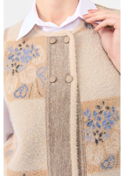 Kadın Sıfır Yaka Patchwork Arkası Keçe Kısa Yün Yelek Bej modelleri