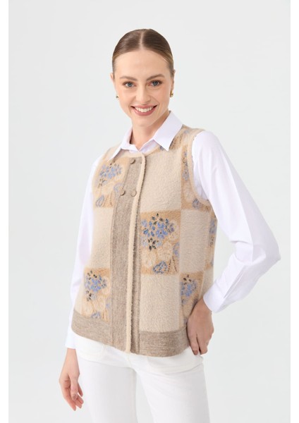 Kadın Sıfır Yaka Patchwork Arkası Keçe Kısa Yün Yelek Bej indirimleri