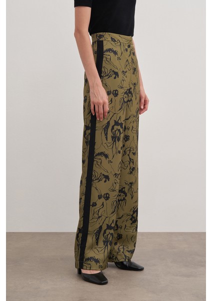 Desenli Kemerli Pantolon fırsatları