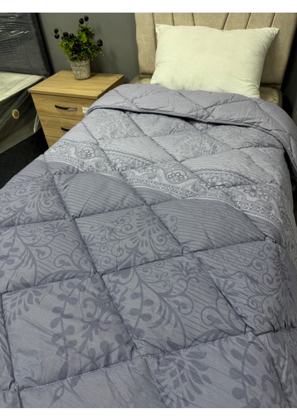 Pamuk Ranforce Tek Kişilik Yorgan Çift Taraflı Antrasit Risa V1 Antrasit Mavi Çiçek Desenli