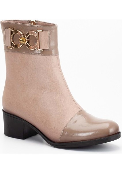 Kadın Aksesuarlı Rugan Detaylı Kısa Topuklu Bot - Taş fırsatları