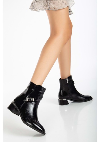Kadın Metal Toka Detaylı Bot - Siyah Rugan fiyatları