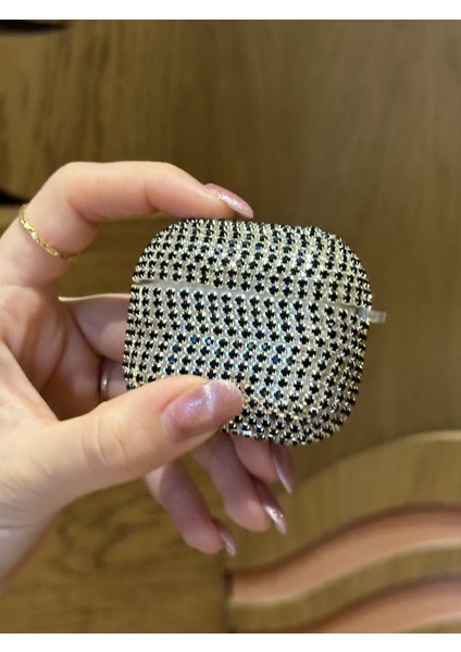 Airpods 3. Nesil Uyumlu Siyah Taşlı Kılıf modelleri