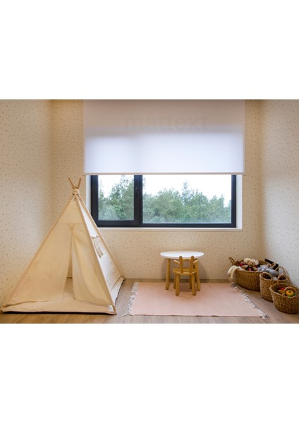 Beyaz Stor Perde Etek Dilimsiz