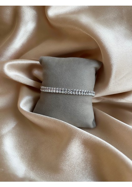 Suyolu Zirkon Taşlı Silver Çelik Bileklik