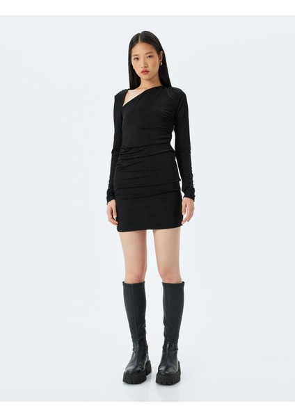 Asimetrik Yaka Drapeli Slim Fit Mini Simli Abiye Elbise modelleri