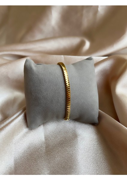 Pullu Arpa Model Gold Çelik Bileklik