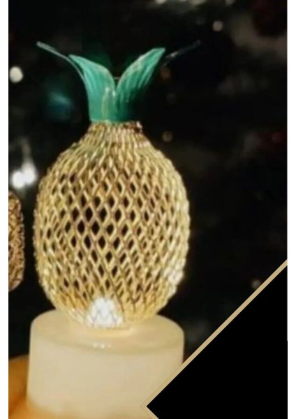 Pil Gold Metal Ananas Figür Mini Gece ve Masa Dekor Lambası LED Pilli