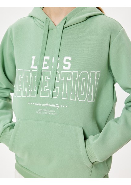 Oversize Kapüşonlu Sweatshirt Slogan Baskılı Kanguru Cepli Şardonlu indirimleri