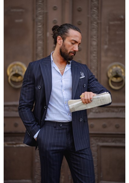 Sivri Yaka Kruvaze Slim Fit Takım Elbise