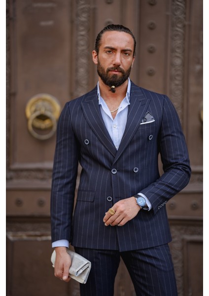 Sivri Yaka Kruvaze Slim Fit Takım Elbise