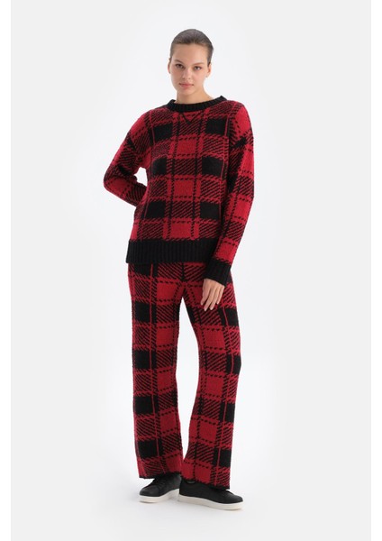 Kırmızı Ekoseli Polar Pantolon fırsatları