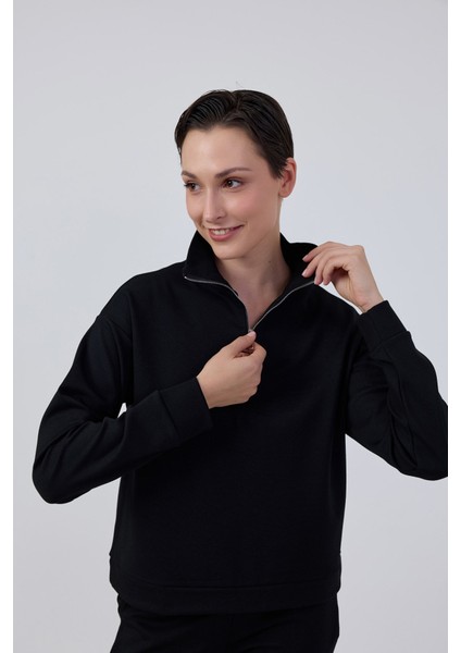 Yaka Fermuar Detaylı Sweatshirt 084