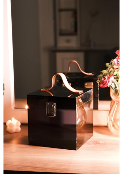 Pleksi Makyaj Çantası Şeffaf Kaliteli Ürün 15X15X15 cm modelleri