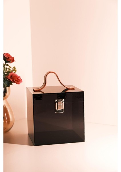 Pleksi Makyaj Çantası Şeffaf Kaliteli Ürün 15X15X15 cm fırsatları