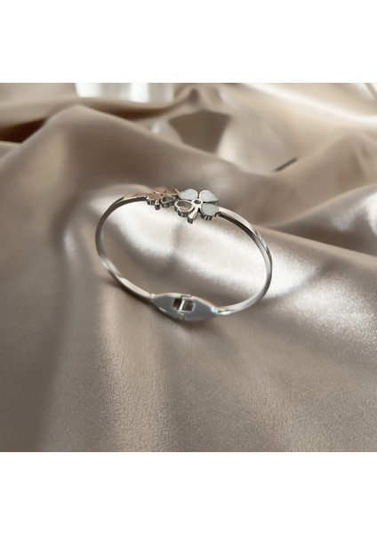 Yonca Silver Çelik Kelepçe Bileklik