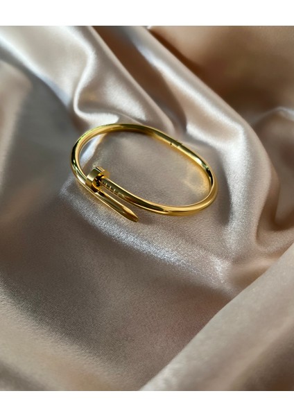 Çivi Model Gold Çelik Kelepçe Bileklik