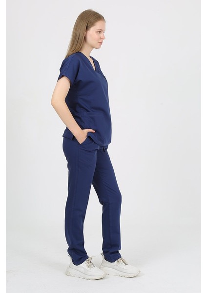 Daisy V Yaka Koyu Indigo Unisex Uniforma (Likralı) M - Takım - Hayır Isim Yazılmasın fiyatları