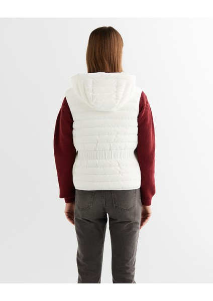 Kadın Krem Regular Fit Kapüşonlu Kapitone Yelek 47124301T.113