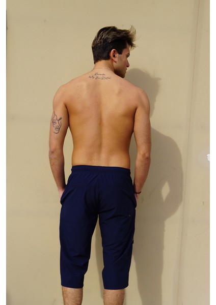 Erkek Lacivert Düz Renk Üç Yan Cepli Esnek Kumaş Hızlı Kuruyan Kapri Mayo Deniz Şortu indirimleri