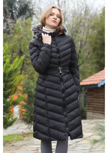 3409 Kapüşonlu Uzun Şişme Mont Siyah