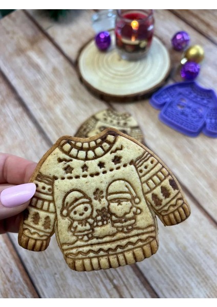 Yılbaşı Kazağı Kurabiye Kalıbı | 8 cm fırsatları