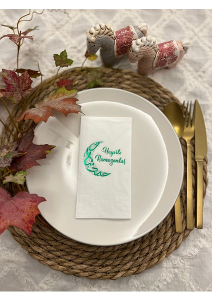 Yeşil Yaldızlı Hayırlı Ramazanlar Ay Desenli 16 Lı Beyaz Renkli Kağıt Peçete