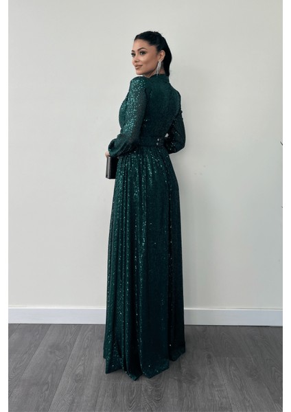 Pul Tül Payet Kumaş Büzgü Detaylı Kiloş Elbise - Zümrüt Yeşil indirimleri