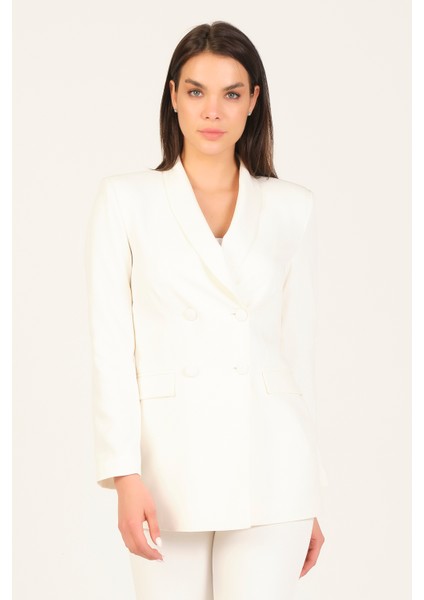 Kruvaze Kapamalı Blazer Ceket