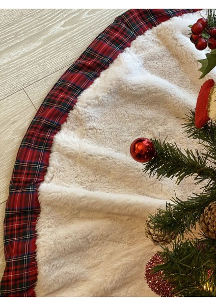 Peluş Ekose Yılbaşı Ağacı Örtüsü Yılbaşı Çam Ağacı Örtüsü Kırık Beyaz Ekoseli 120 cm Çaplı modelleri