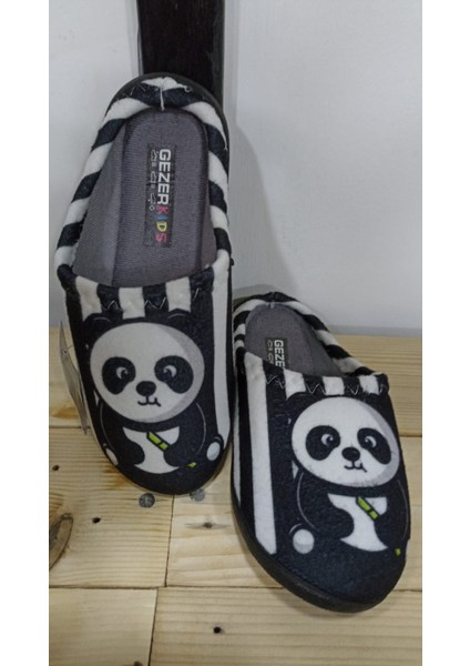 Kışlık Rahat Taban Panda Resimli Erkek Çocuk Ev Terliği fiyatları
