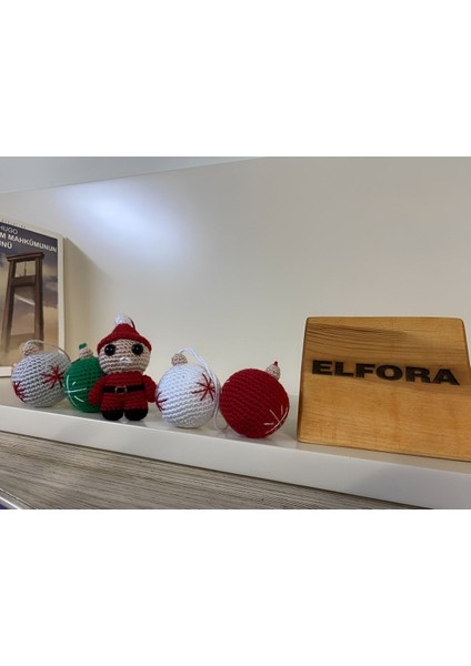Tekno Trust Yılbaşı Figürü Toplar ve Noel Baba Set 5'li Süs