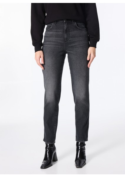 Yüksek Bel Dar Paça Relaxed Taş Kadın Denim Pantolon W24601758 Stone Jean Pantolon fiyatları