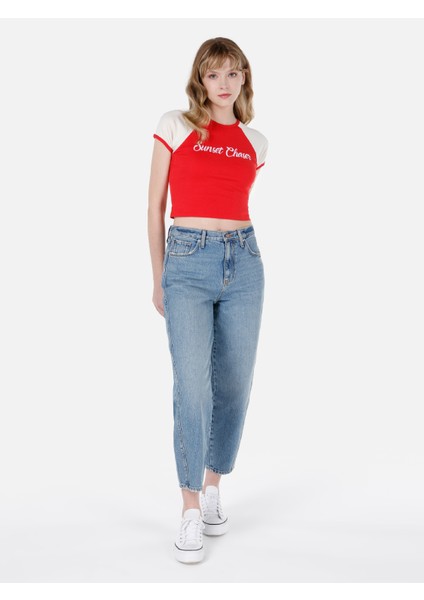 Slim Fit Yuvarlak Yaka Kadın Kirmizi Kısa Kol Tişört Cl1069238 modelleri